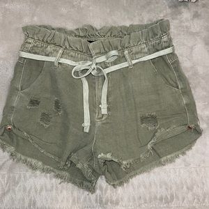 Kittenish Shorts - NWT